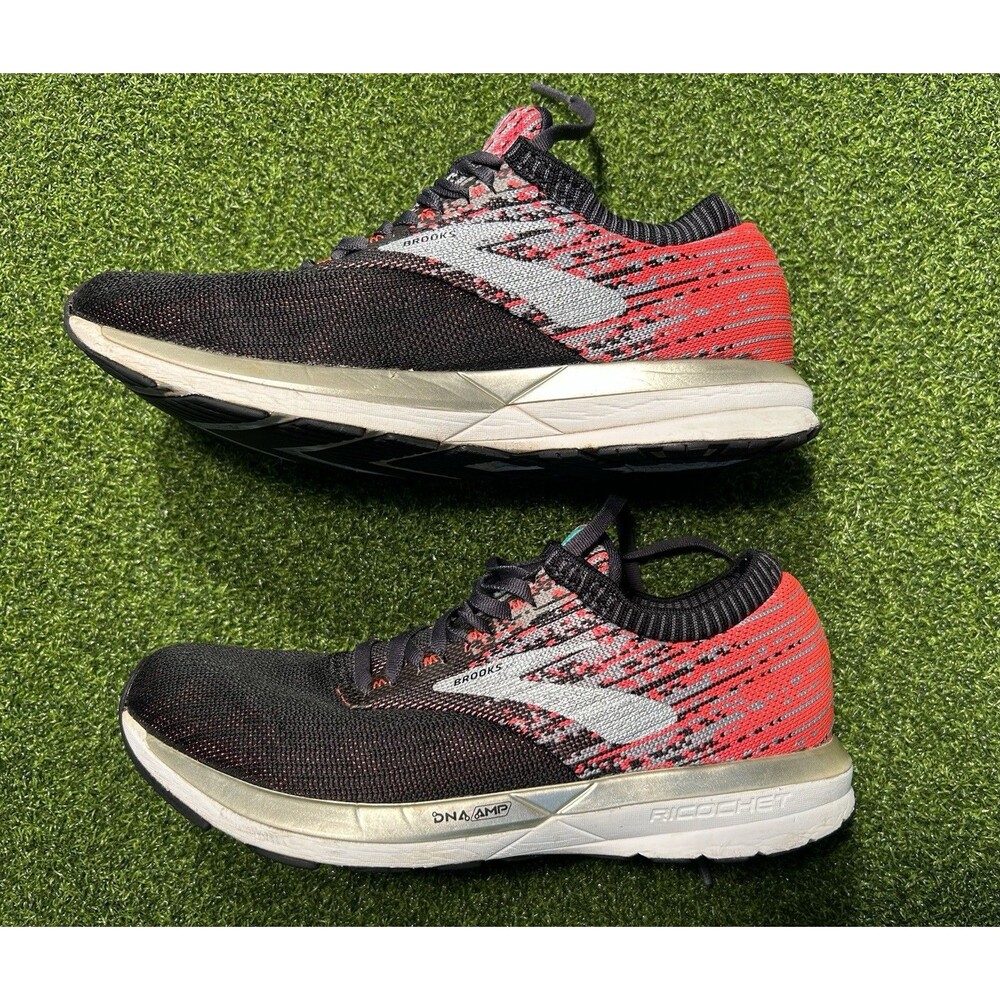 Brooks Ricochet Women's Size 8.5 B (Medium) Knit Running Shoes Black Pink